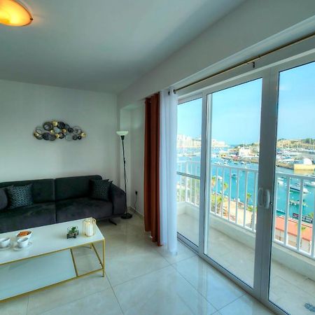 Seafront Beautifully Furnished 2 Bedrooms Gogzr-3 Gzira Екстер'єр фото
