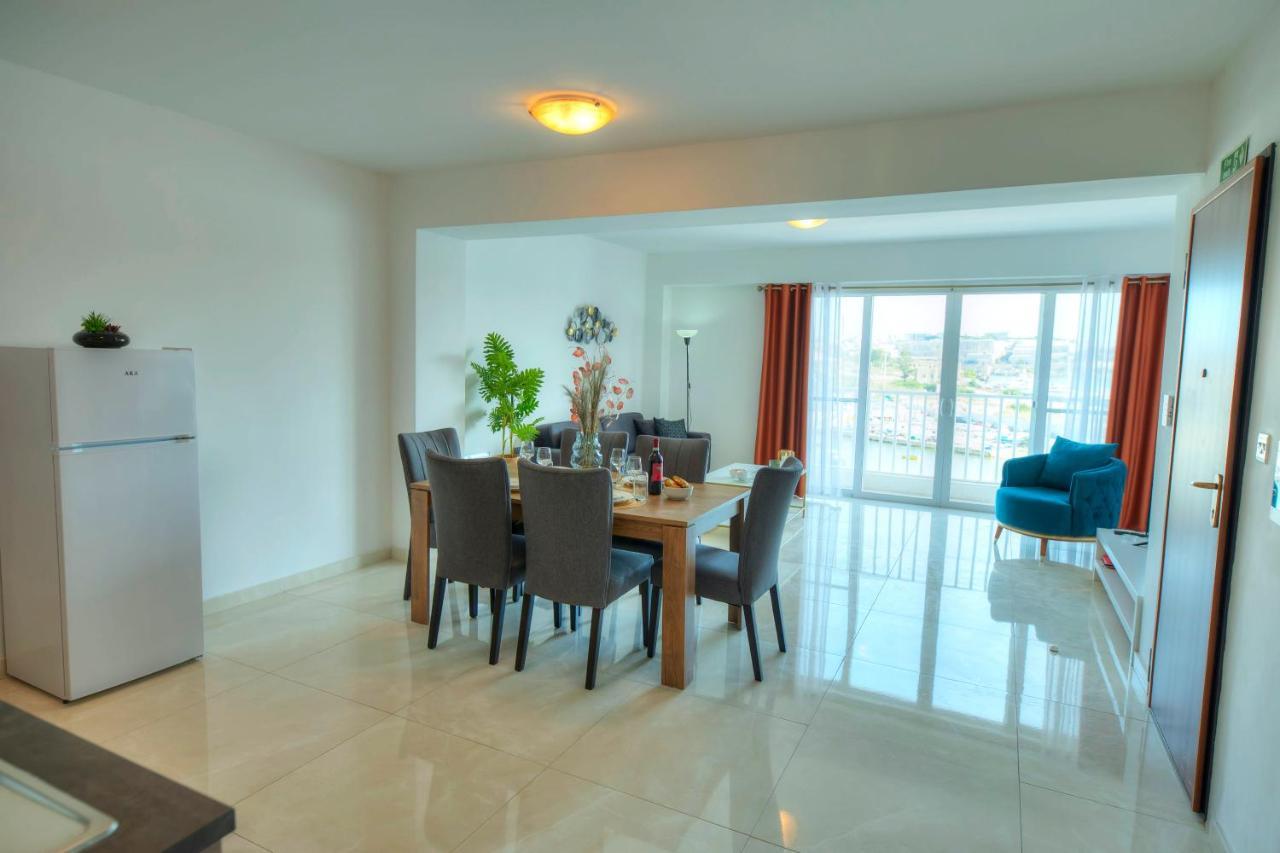 Seafront Beautifully Furnished 2 Bedrooms Gogzr-3 Gzira Екстер'єр фото